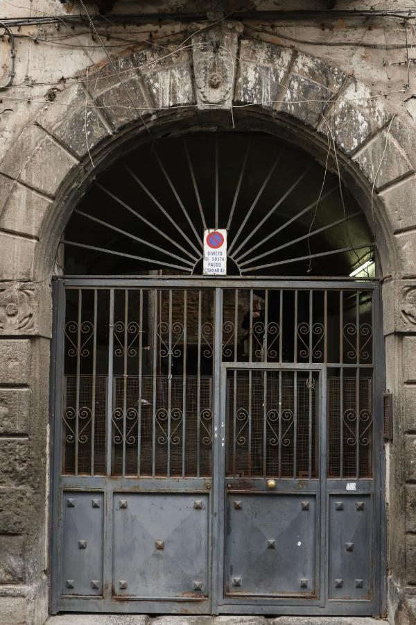 Modern By Sasy In The City Centre Naples Exterior photo